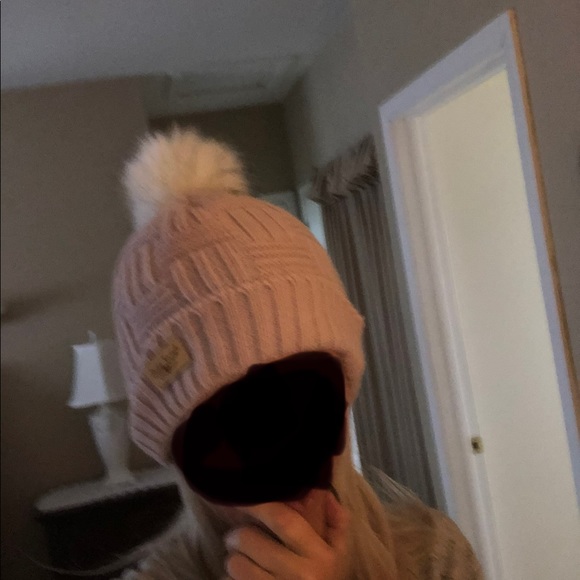 Sherpa lined baby pink winter beanie hat with pom - Picture 2 of 8